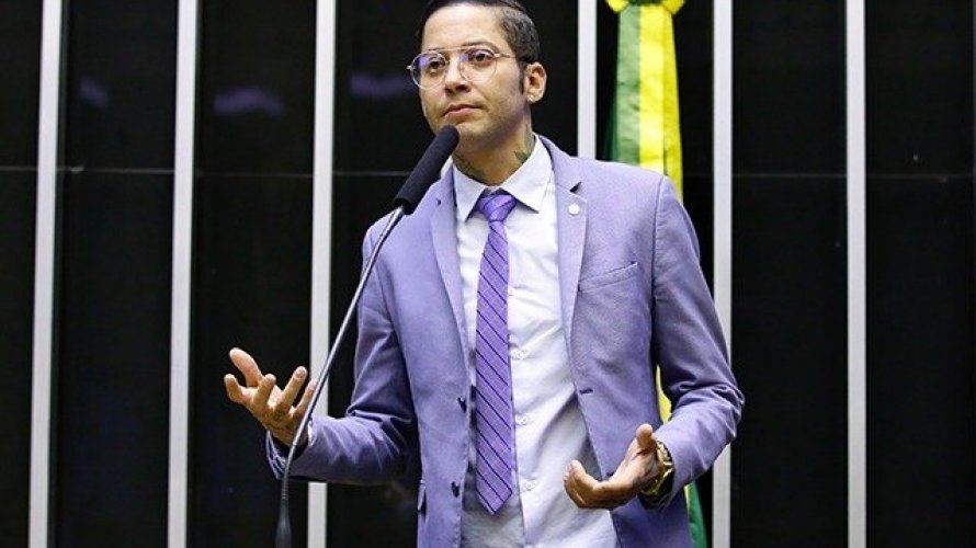 Abaixo-assinado pede cassação do mandato do cantor e deputado federal Igor Kannário