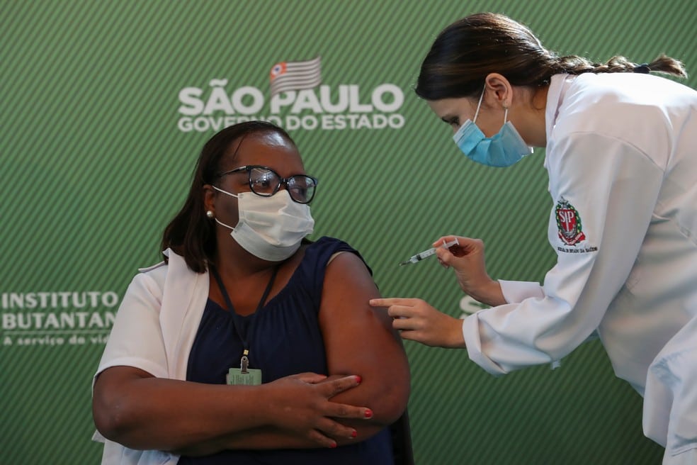 Brasil já aplicou Mais de 24 mil doses da vacina contra o Coronavirus