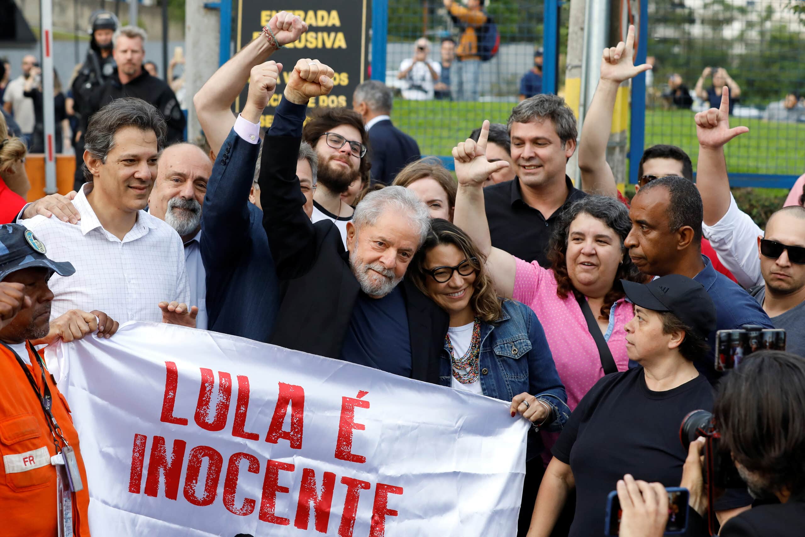 Lula convoca uma coletiva de impresa em São Paulo