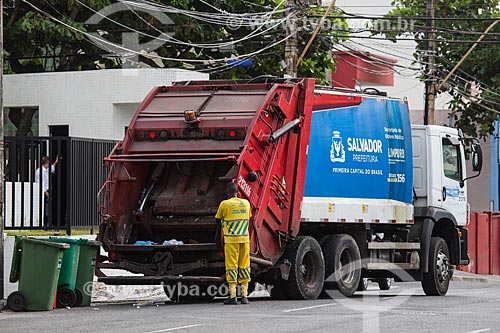 O soteropolitano deve descartar corretamente lixo contaminado por Covid-19