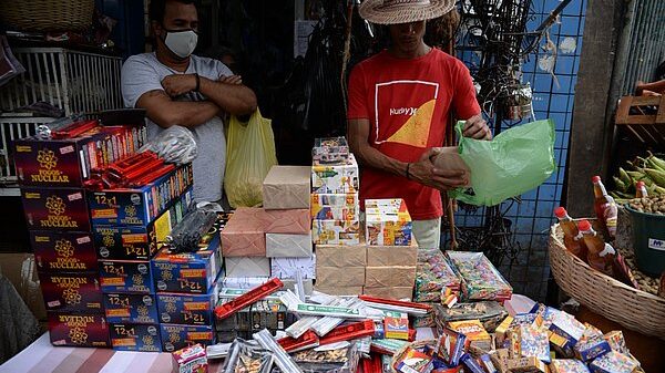 Venda clandestina: fogos de artifício