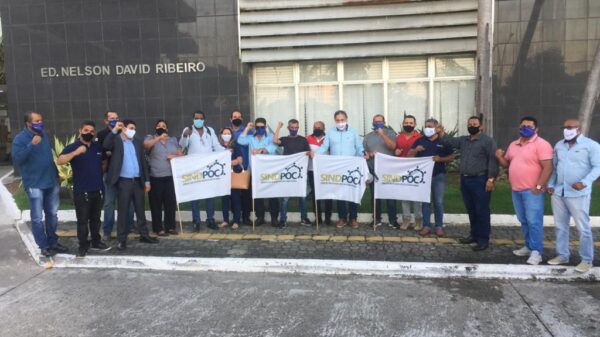 Policiais civis se manifestam contra aprovação de PEC 163