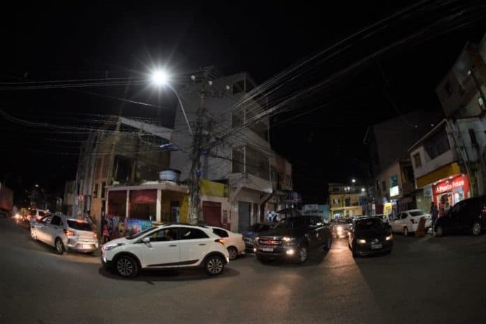 Iluminando Nosso Bairro chega ao Engenho Velho da Federação