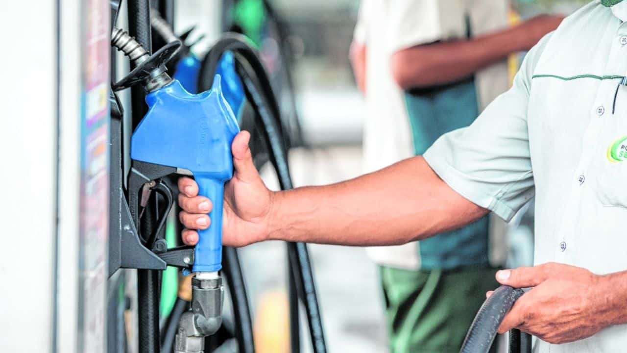 Agosto começa com aumento da gasolina e do diesel nas bombas de combustível