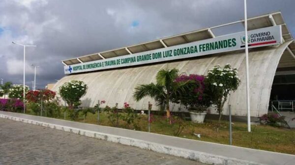 Mulher é agredida com barra de ferro na cabeça em Campina Grande