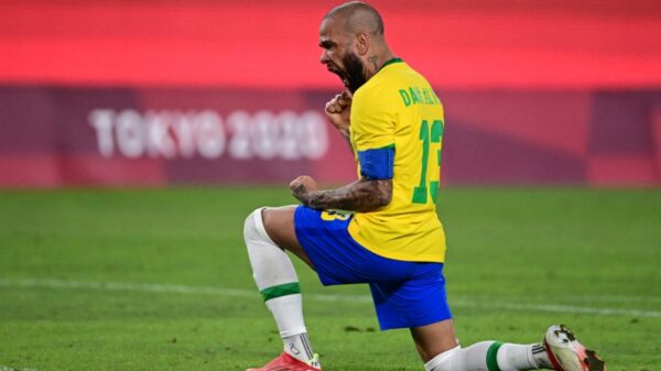 Até o fim do Ano Daniel Alves não assinará com clube nenhum "Dinheiro não é o Problema Diz o Jogador"