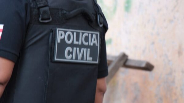 Policiais civis da Bahia protestam em Salvador e cobram reajuste salarial