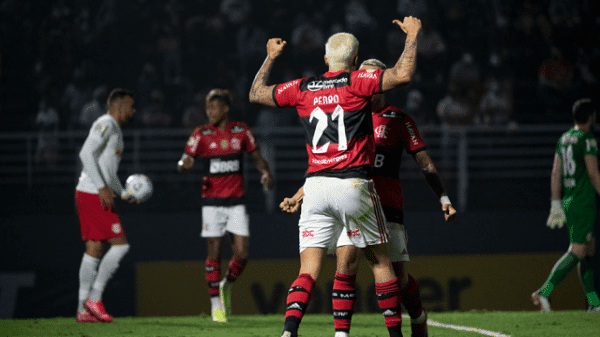 Veja como a queda de rendimento no segundo tempo custou ao Flamengo a vitória contra o Bragantino