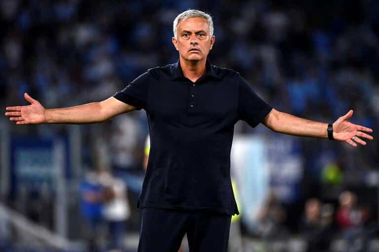 Roma é goleada na Noruega, e Mourinho sofre sua pior derrota da carreira "Vexame histórico" .