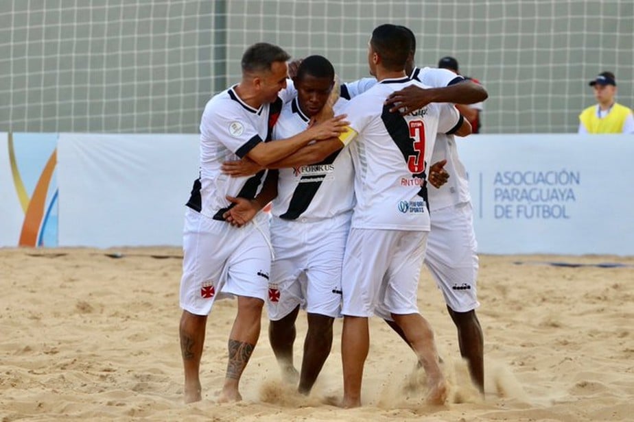 Vasco da Gama vence o Dínamo Minsk e garante 3º lugar no Mundialito de Futebol de Areia