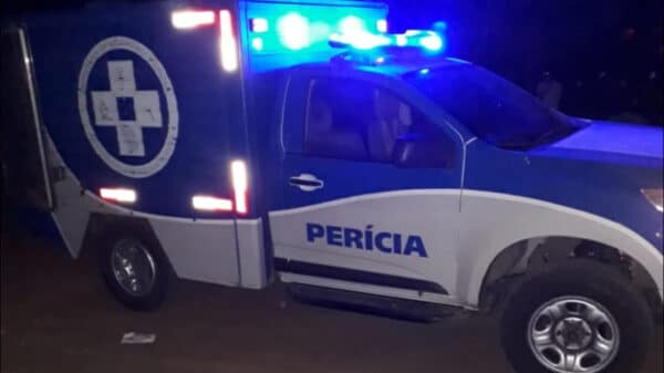 Bandidos em veículo branco matam adolescente no Largo 2 de Julho