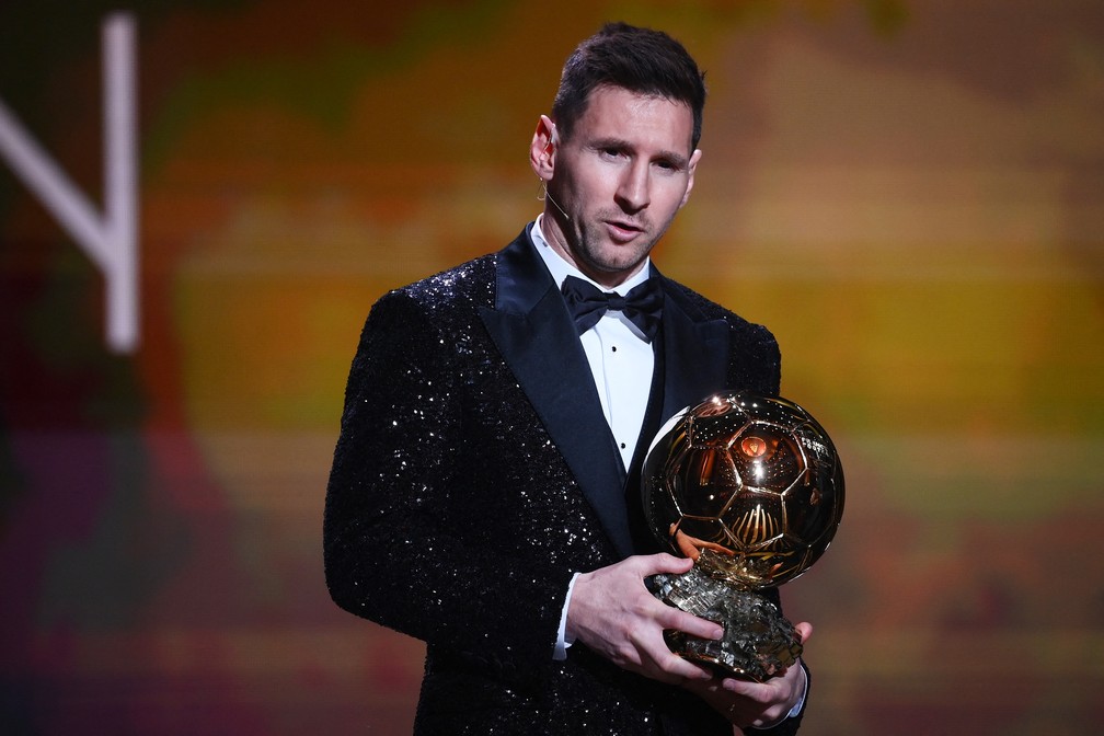 Lionel Messi conquista a Bola de Ouro pela sétima vez