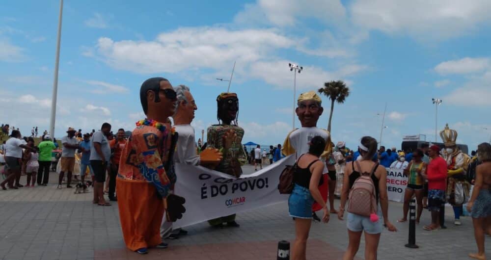 Manifestação pela realização do Carnaval acontece na Barra em salvador