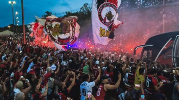 Festa do Leão: Vitória vence o Cruzeiro por 3×0 no Barradão