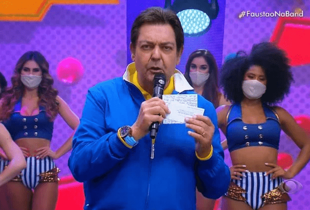 Faustão em seu segundo programa na Band; programa perde audiência, mas mantém emissora em alta (Imagem: Reprodução / Globo)