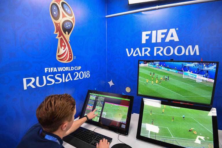 Mundial de Clubes ! Fifa testa tecnologia de impedimento automático