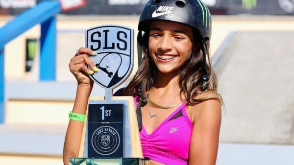 Rayssa Leal consegue manobra perfeita e é campeã feminina do STU Skate Street