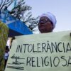 Câmera flagra pichação com ofensas em templo de umbanda em Campinas