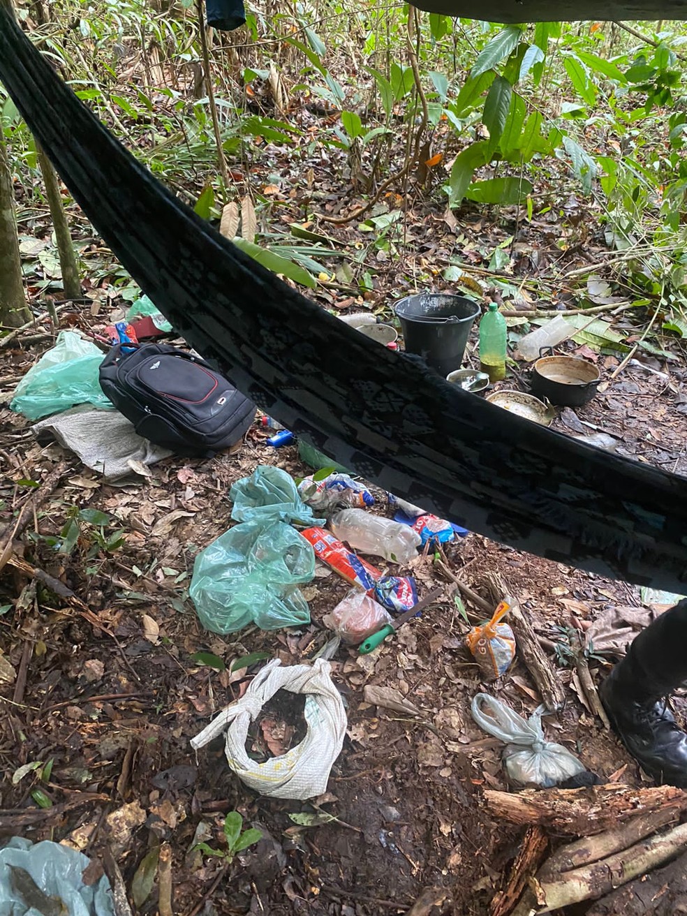 Vitima é sequestrada, estuprada, torturada e mantida em cárcere privado por três meses