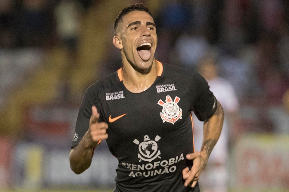 Gabriel- ex Corinthians ACERTA a contratação para o Inter