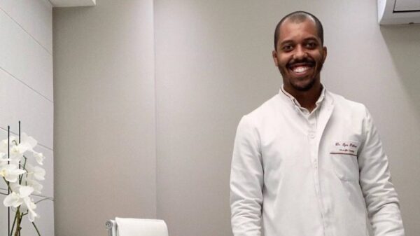 Filho de Mussum Igor palhado registra queixa de racismo em delegacia contra shopping do Rio
