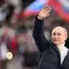 'Nunca tivemos tanta força', diz Putin em estádio lotado em Moscou