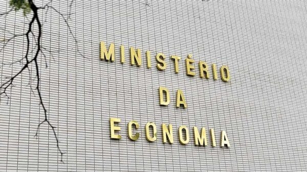 Governo anuncia bloqueio de R$ 1,72 bilhão no orçamento 2022