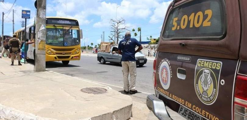 Salvador encerra trimestre com queda de 46% nos roubos a ônibus