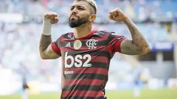 Gabigol, do Flamengo, cola em recorde de Luizão e responde ex-atacante: "Vai ter que falar de mim de novo"