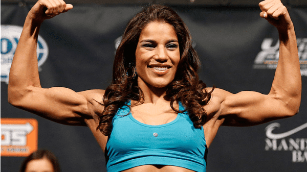 Julianna Peña detona Ronda Rousey: "É uma piada no mundo do MMA"