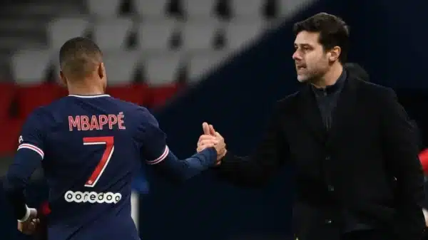 Pochettino reforça desejo de manter Mbappé no PSG: "Levaria até para minhas férias"