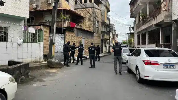 Policiais militares presos em operação contra sequestros já tinham sido detidos pelo mesmo crime em fevereiro