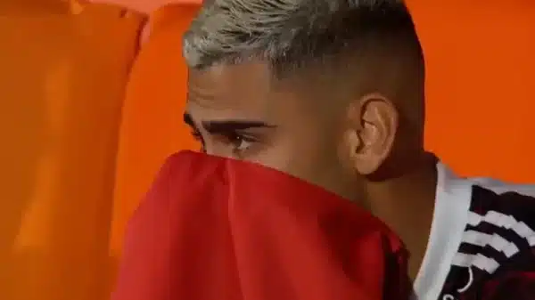 Com futuro indefinido, Andreas Pereira pode jogar o último clássico pelo Flamengo