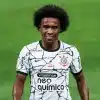 Extracampo pesa e Willian deseja deixar o Corinthians, mas falta de opções no mercado dificulta saída