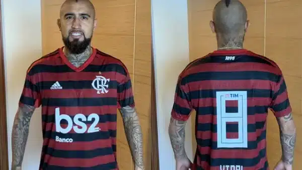 Arturo Vidal é aguardado nesta semana, no Rio, para ser apresentado como reforço do Flamengo