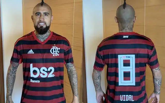 Arturo Vidal é aguardado nesta semana, no Rio, para ser apresentado como reforço do Flamengo