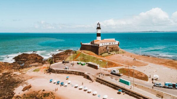 Salvador tem 20 praias impróprias para banho no fim de semana