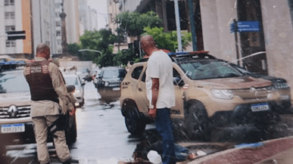 Homem é morto a tiros no bairro do Comércio Salvador bahia