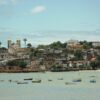 Ataque a Tiros Deixa Dois Homens Feridos em Praia na Cidade Baixa de Salvador