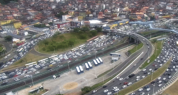 Protesto de Mototaxistas Congesta o Trânsito em Salvador