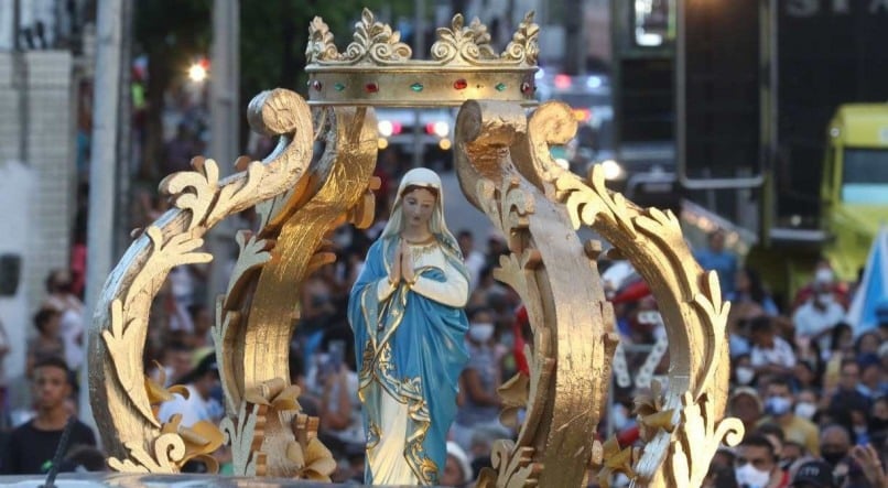 Procissão em homenagem a Nossa Senhora da Conceição, percorre a Avenida Norte até o Morro da Conceição. - BOBBY FABISAK/JC IMAGEM