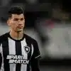 Victor Cuesta e Philipe Sampaio não se reapresentam ao Botafogo; argentino está de saída