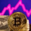 Bitcoin bate recorde e supera casa dos US$ 69 mil pela primeira vez - Dado Ruvic/Reuters