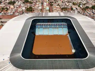 Arena do Grêmio alagada em Porto Alegre Amanda Perobelli/Reuters