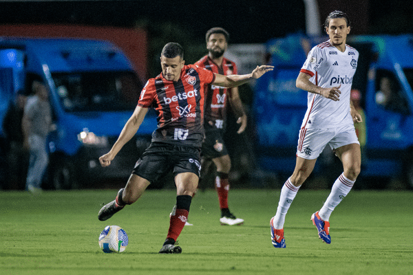 Vitória enfrenta novamente o Flamengo pelo Brasileirão, desta vez no Maracanã Crédito: Victor Ferreira/EC Vitória