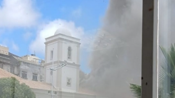 Prédio da Câmara Municipal de Salvador pega fogo nesta segunda-feira