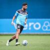 Pepê em treino do Grêmio — Foto: Lucas Uebel/Grêmio