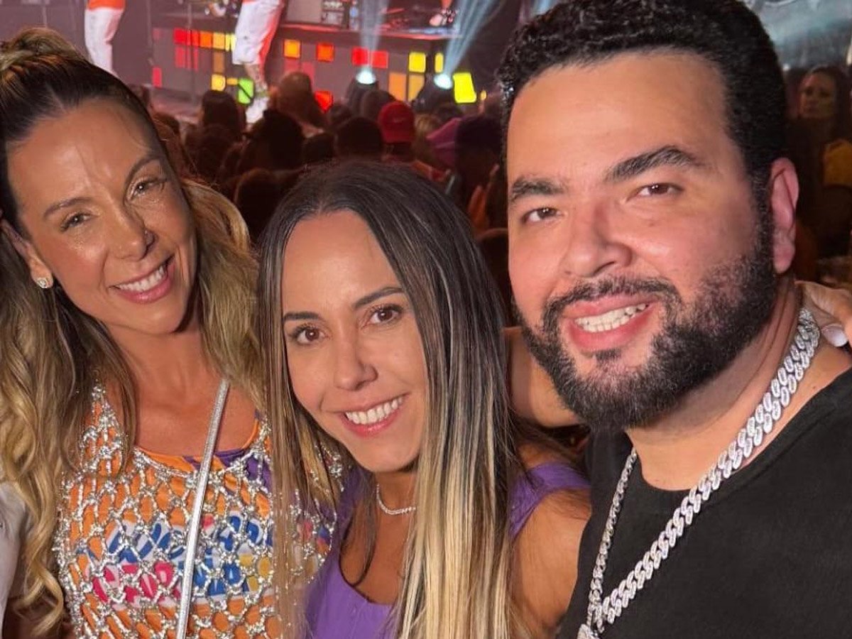 Mulher Melão se encontra com Carla Perez. (Divulgação)