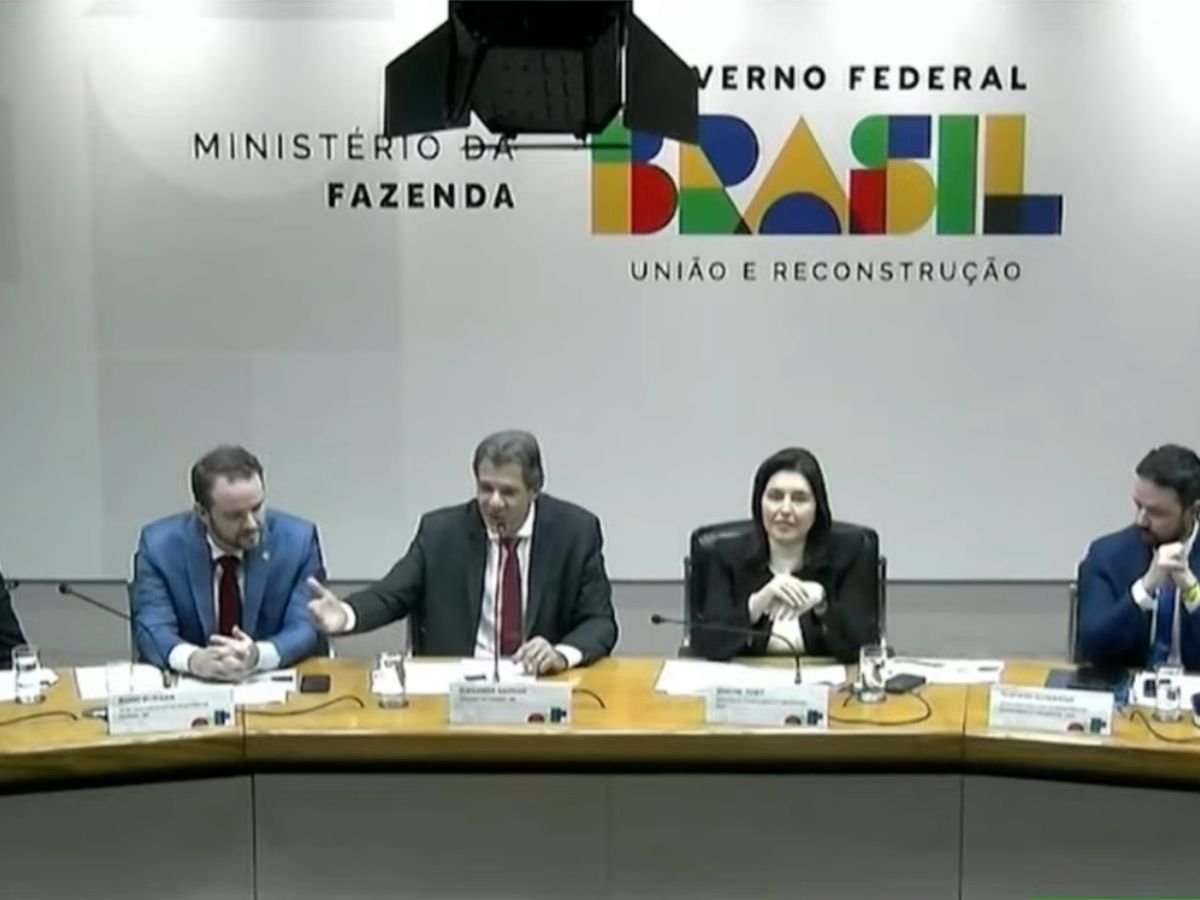 Fernando Haddad e Simone Tebet apresentam Relatório de Avaliação de Receitas e Despesas do Governo Federal (Reprodução: YouTube)
