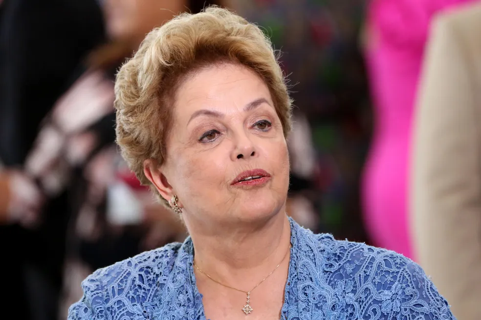 Comissão do governo aprovou por unanimidade o pedido de Dilma para ser reconhecida como anistiada política. — Foto: Fátima Meira/Futura Press/Estadão Conteúdo